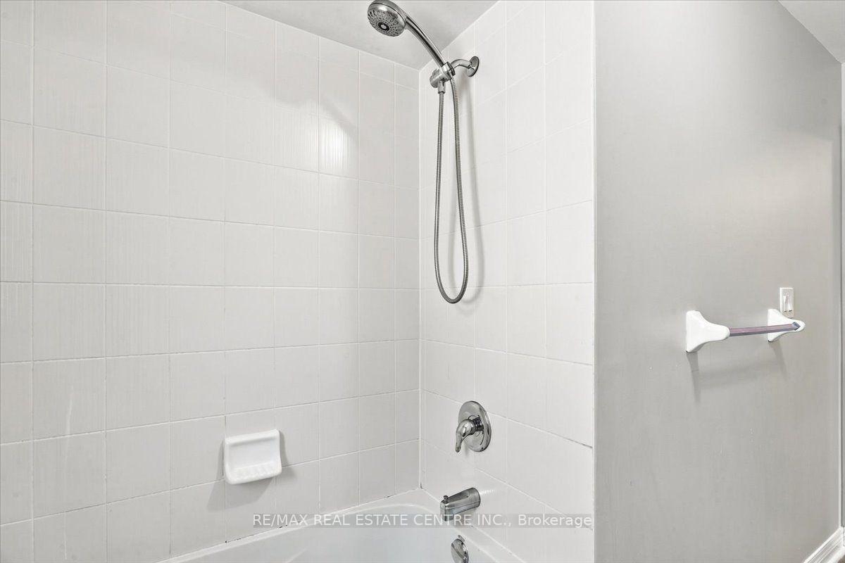 Photo 32 of 1053 Job Crescent, Milton, Harrison — HOMEH