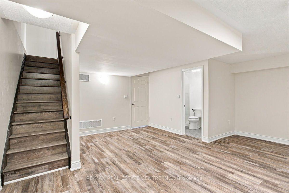 Photo 33 of 1053 Job Crescent, Milton, Harrison — HOMEH