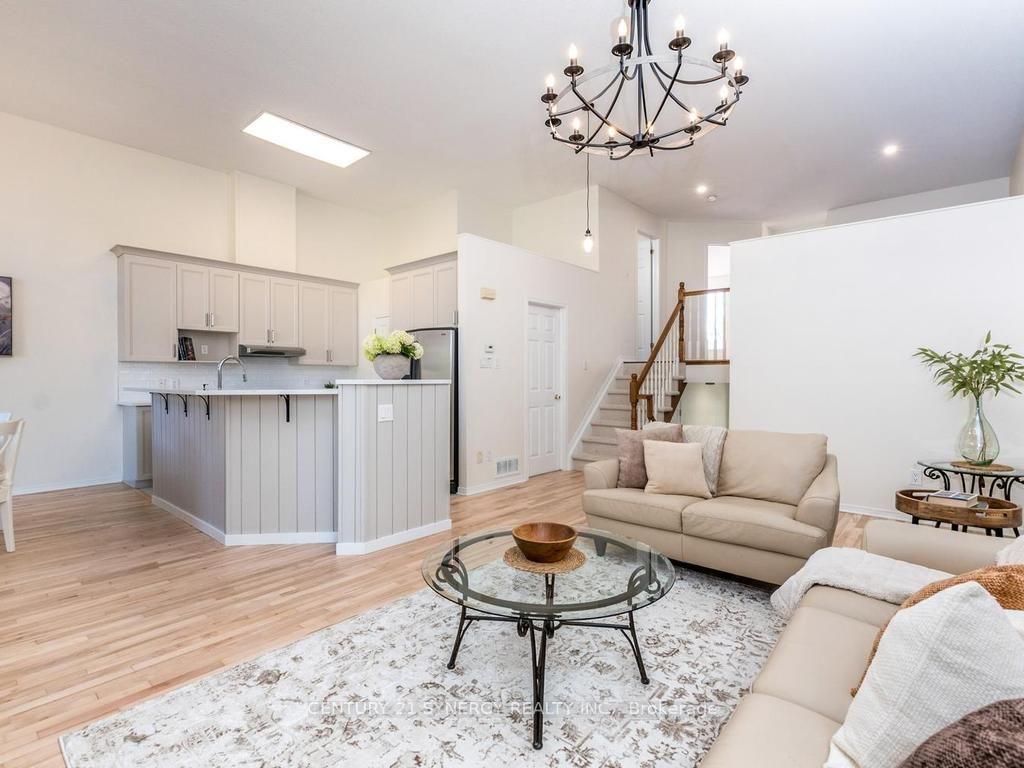 Photo 10 of 128 Macassa Circle, Ottawa, Kanata - Kanata Lakes/Heritage Hills — HOMEH