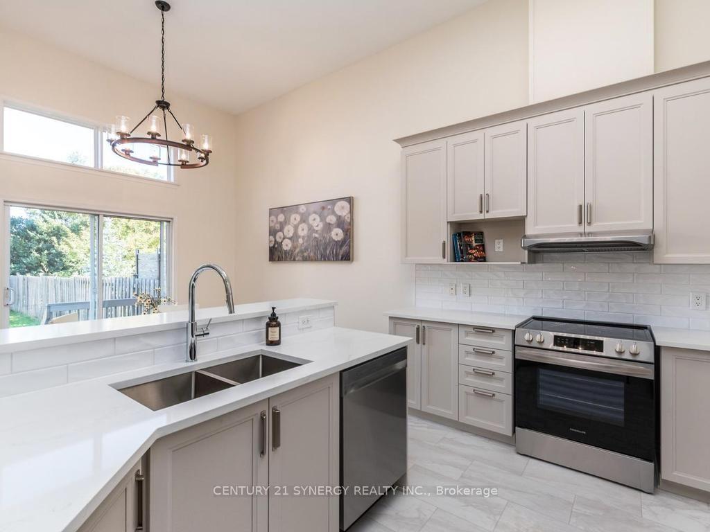 Photo 18 of 128 Macassa Circle, Ottawa, Kanata - Kanata Lakes/Heritage Hills — HOMEH