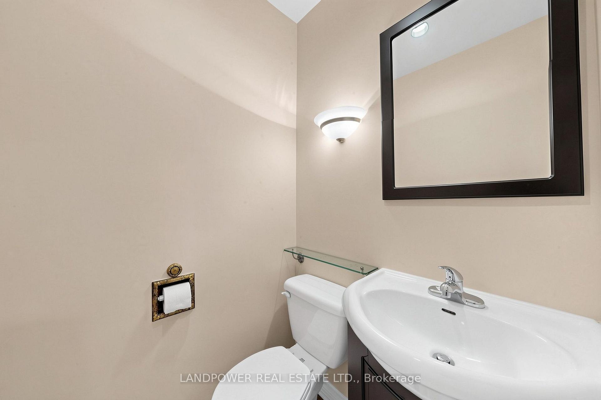 Photo 23 of 51 Bestview Drive, North York, Bayview Woods-Steeles — HOMEH