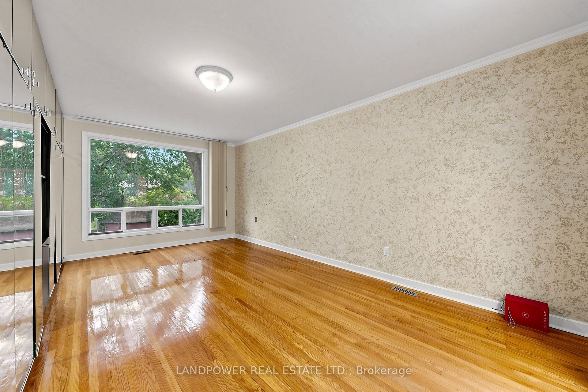 Photo 26 of 51 Bestview Drive, North York, Bayview Woods-Steeles — HOMEH