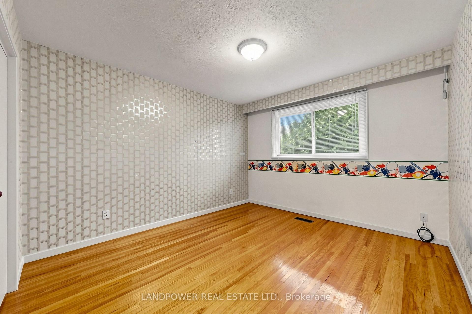 Photo 34 of 51 Bestview Drive, North York, Bayview Woods-Steeles — HOMEH
