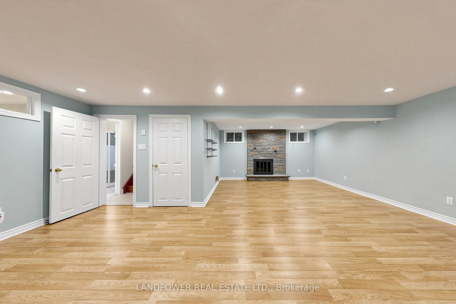 Photo 42 of 51 Bestview Drive, North York, Bayview Woods-Steeles — HOMEH