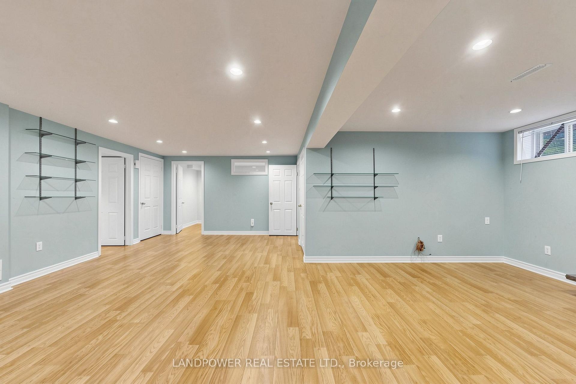 Photo 43 of 51 Bestview Drive, North York, Bayview Woods-Steeles — HOMEH