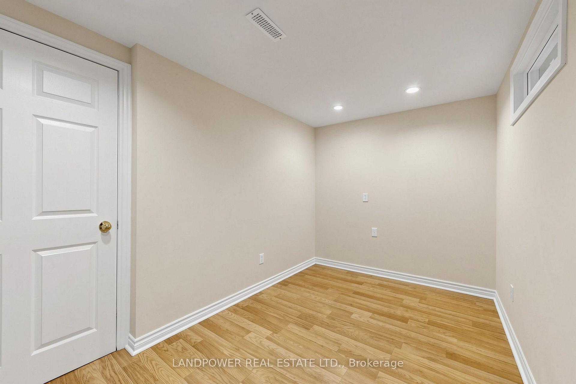 Photo 46 of 51 Bestview Drive, North York, Bayview Woods-Steeles — HOMEH