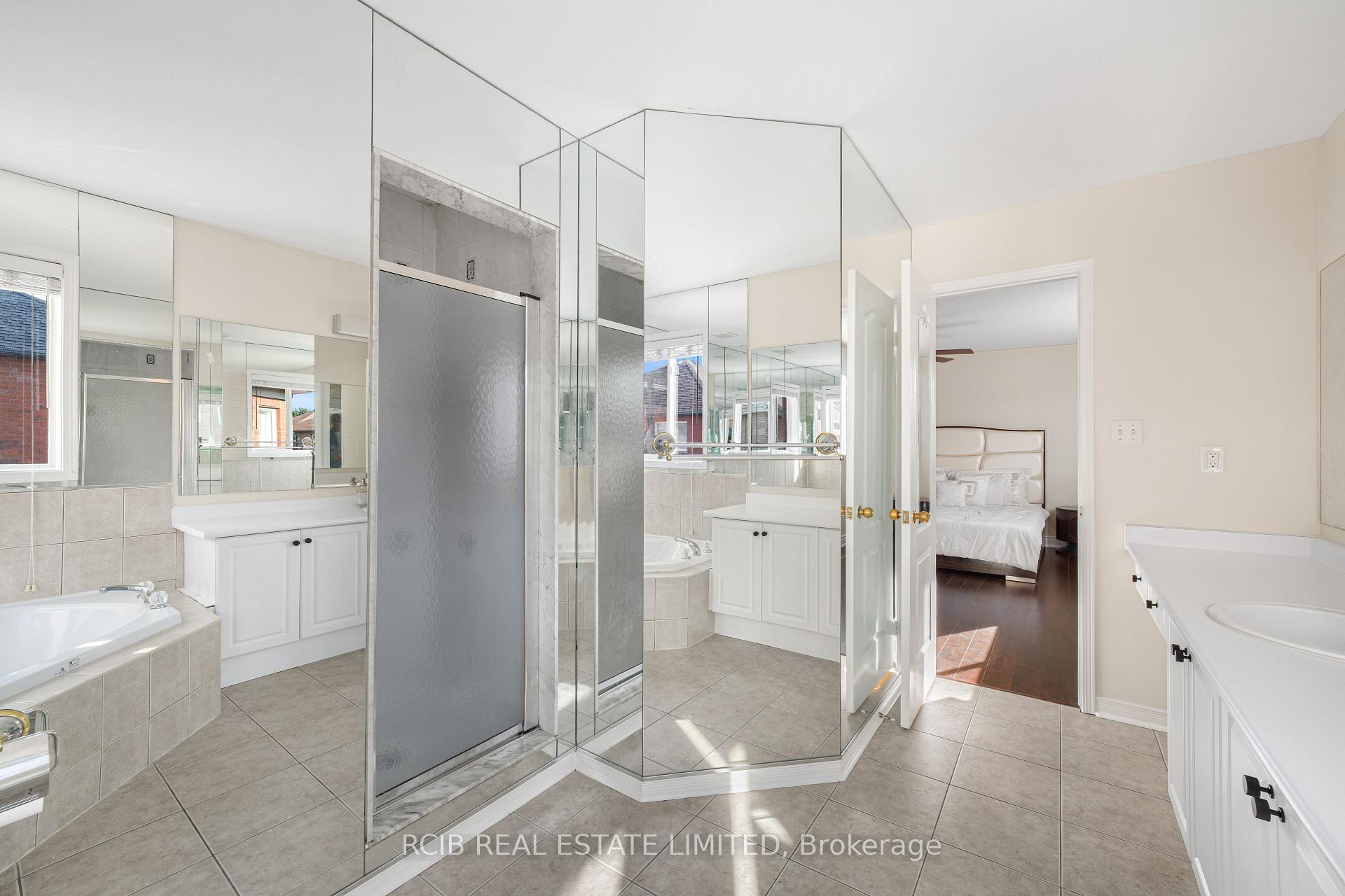 Photo 21 of 12 Spencer Drive, Brampton, Fletcher's Meadow — HOMEH