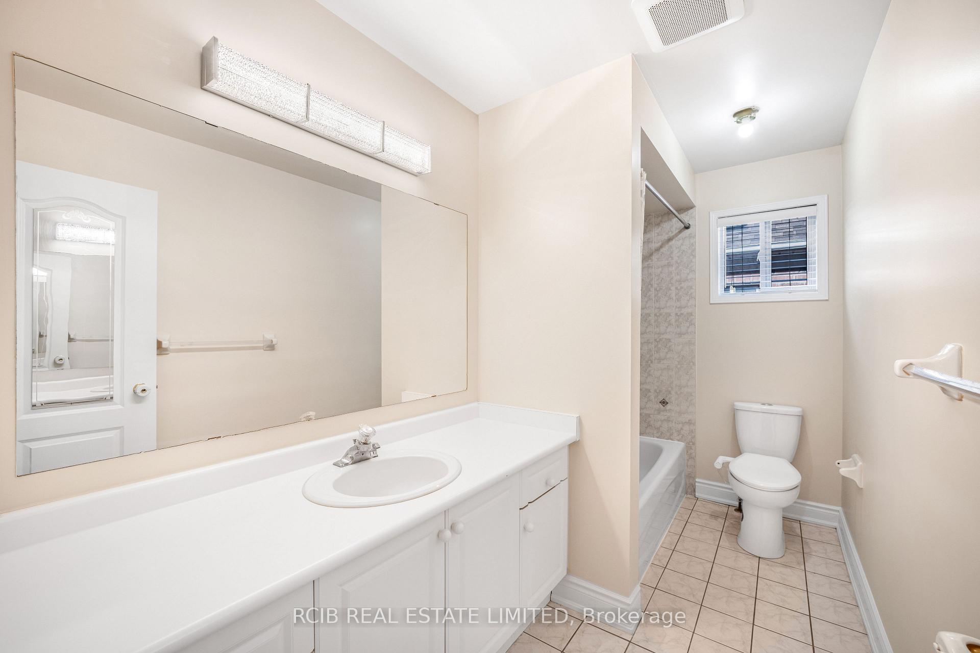Photo 27 of 12 Spencer Drive, Brampton, Fletcher's Meadow — HOMEH
