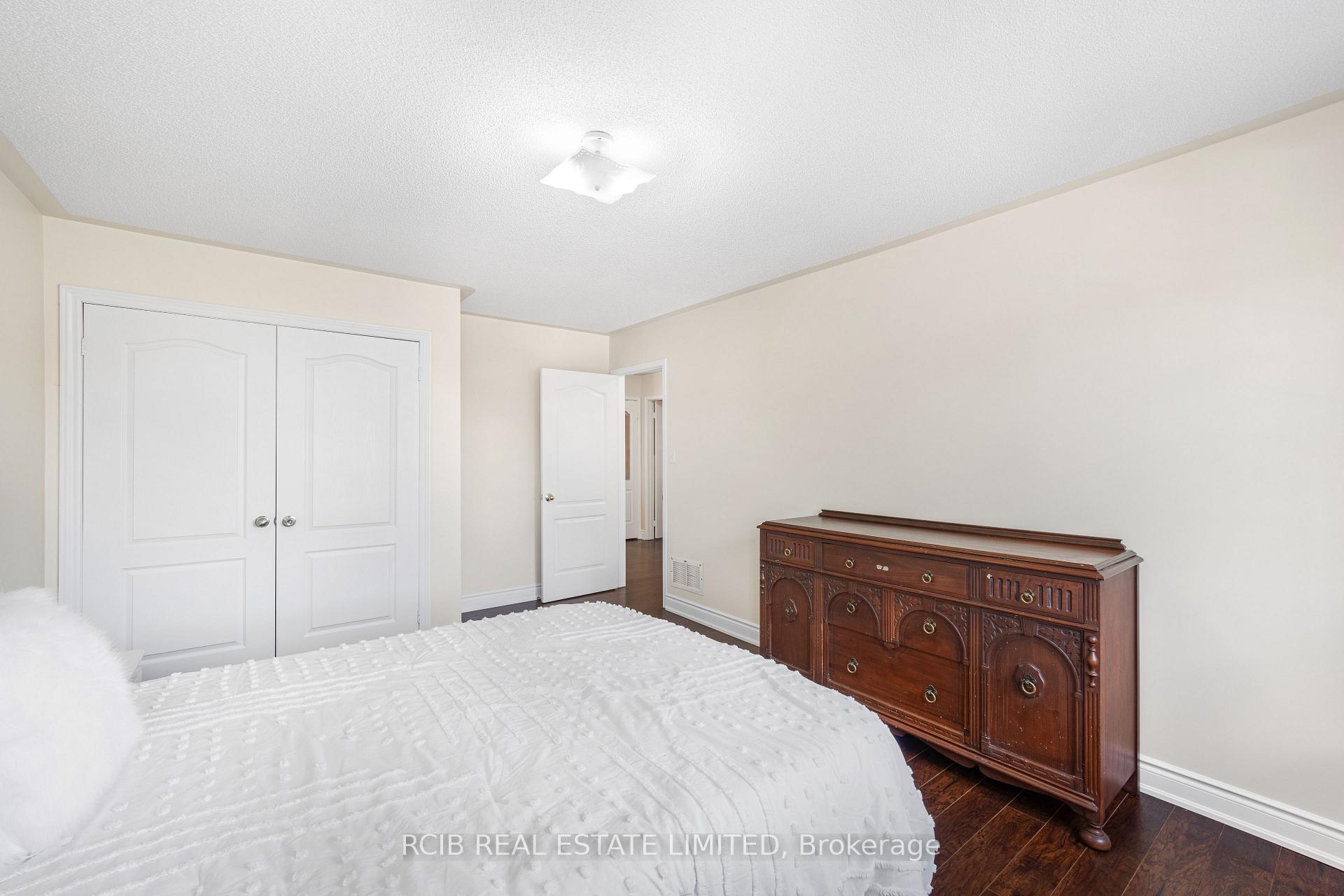 Photo 28 of 12 Spencer Drive, Brampton, Fletcher's Meadow — HOMEH