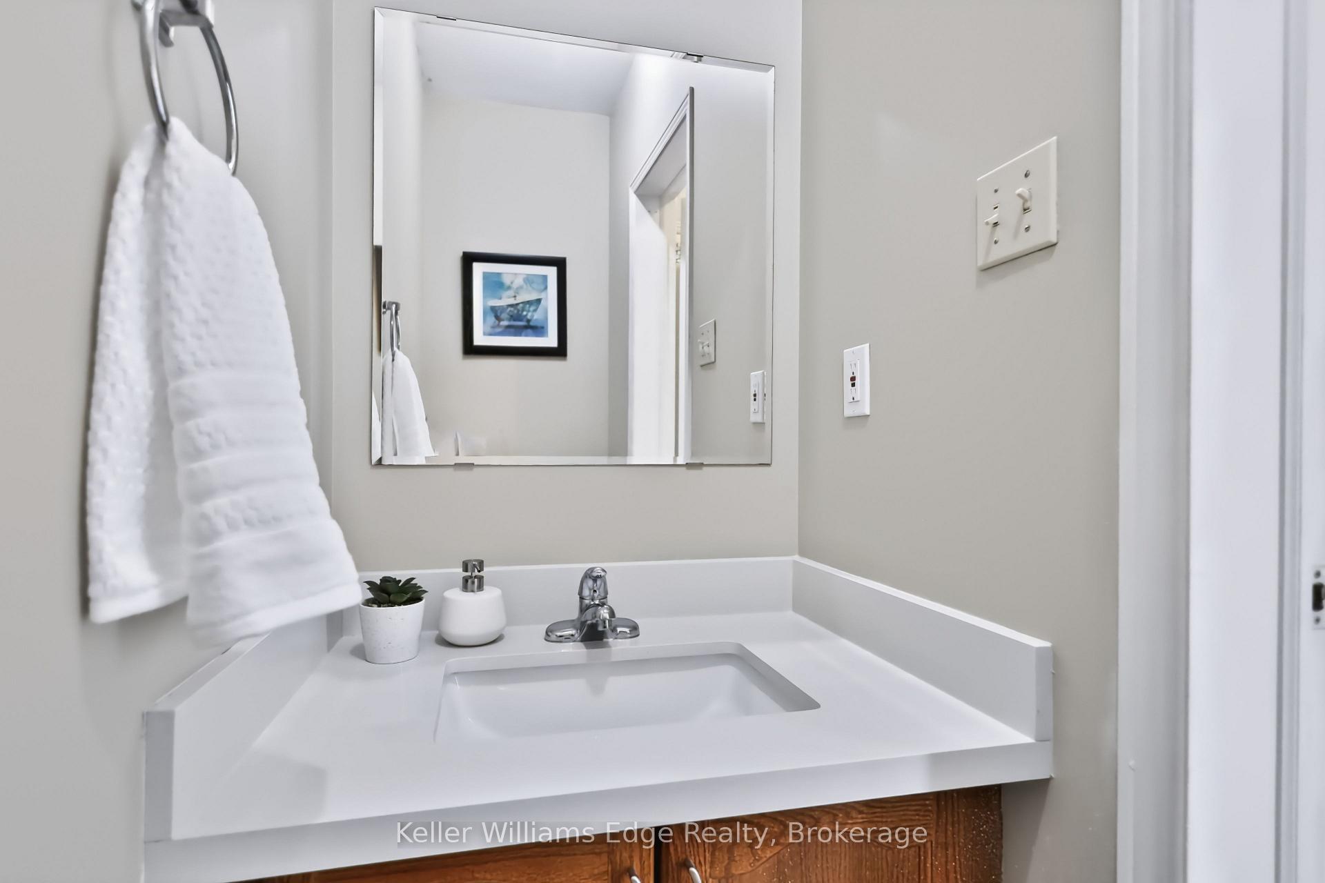 Photo 14 of 2254 Dale Ridge Drive, Oakville, West Oak Trails — HOMEH