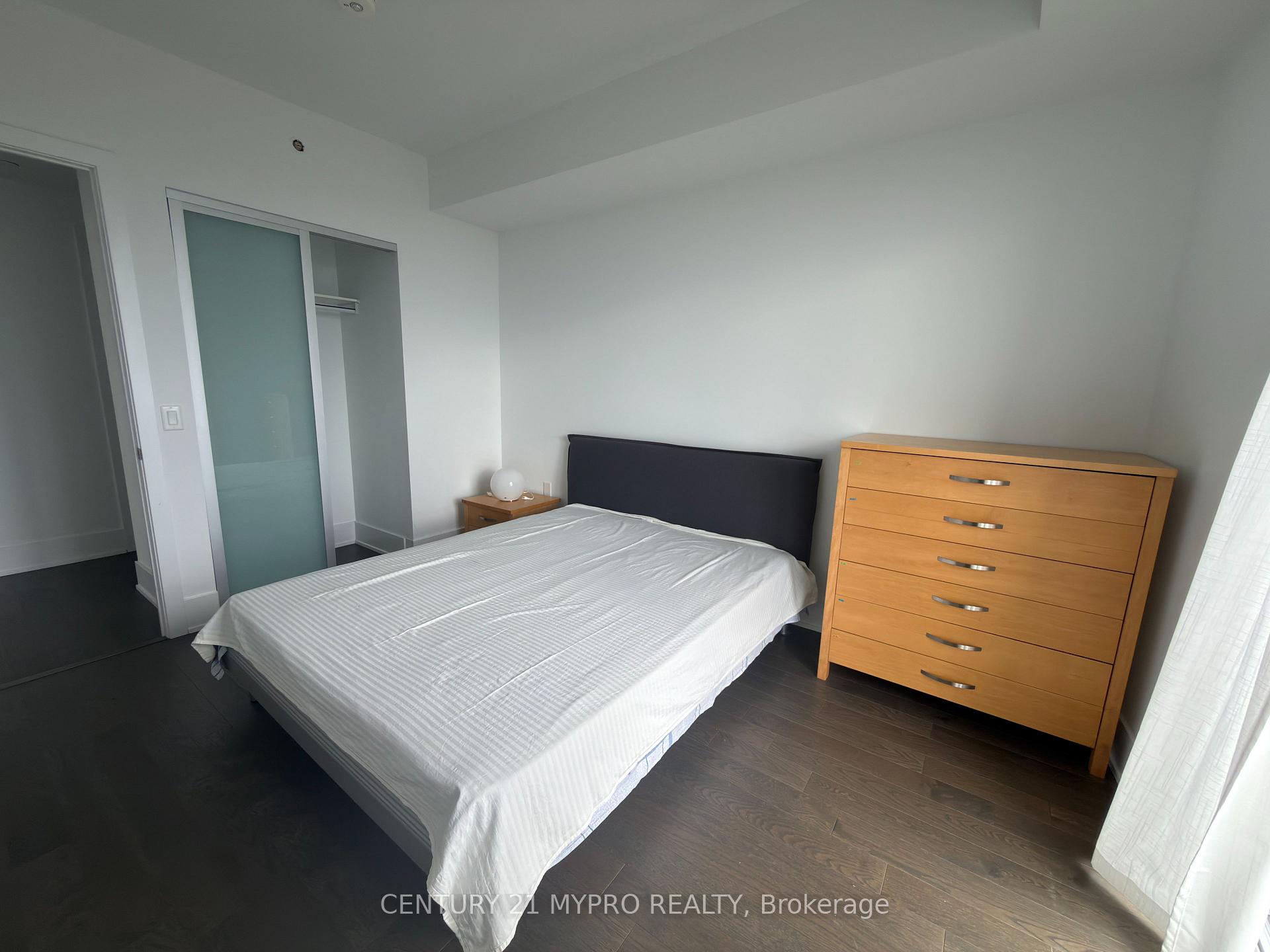 Photo 4 of Unit 3818, 585 Bloor Street E, Toronto, North St. James Town — HOMEH