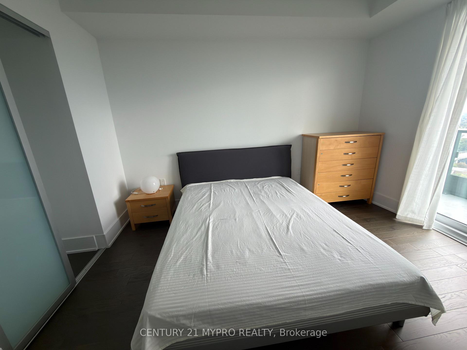Photo 5 of Unit 3818, 585 Bloor Street E, Toronto, North St. James Town — HOMEH