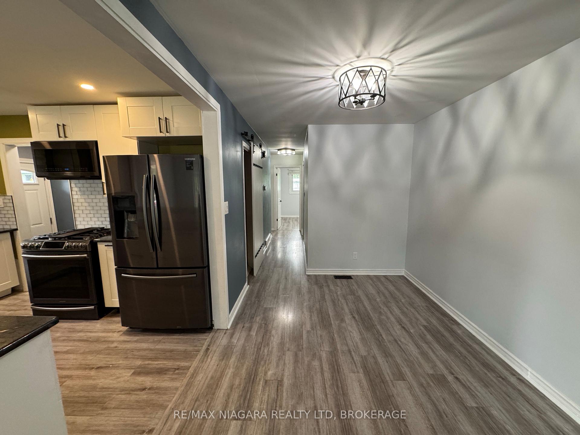 Photo 6 of 8 Lakehurst Drive, St. Catharines, Lakeport — HOMEH