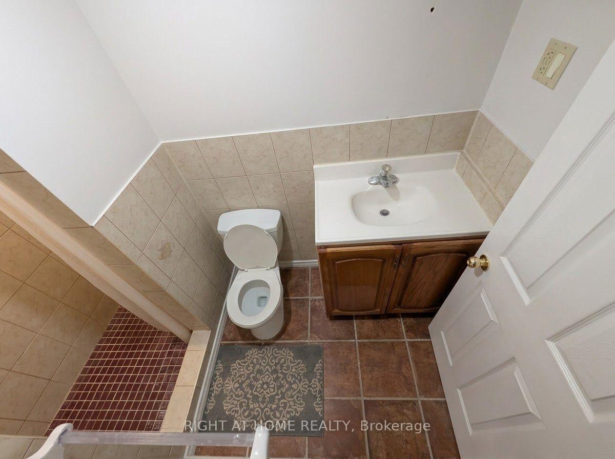 Photo 11 of Unit Bsmnt., 5535 Bridgeport Gate, Mississauga, Churchill Meadows — HOMEH