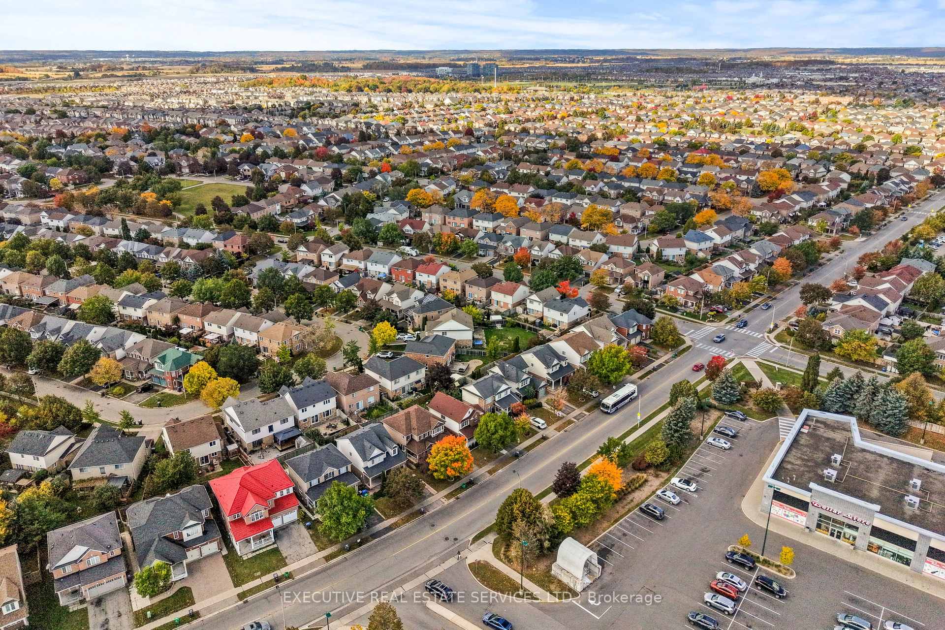 Photo 12 of 34 Worthington Avenue, Brampton, Fletcher's Meadow — HOMEH