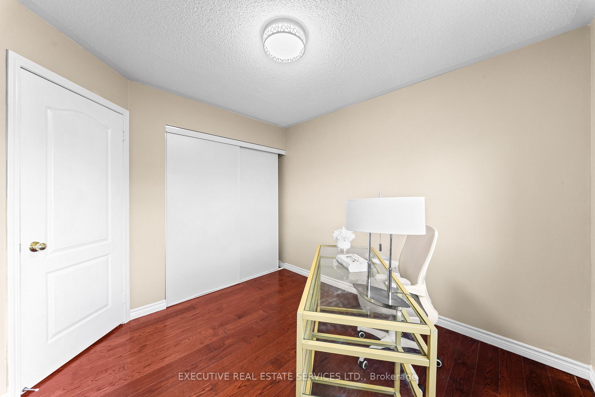 Photo 34 of 34 Worthington Avenue, Brampton, Fletcher's Meadow — HOMEH