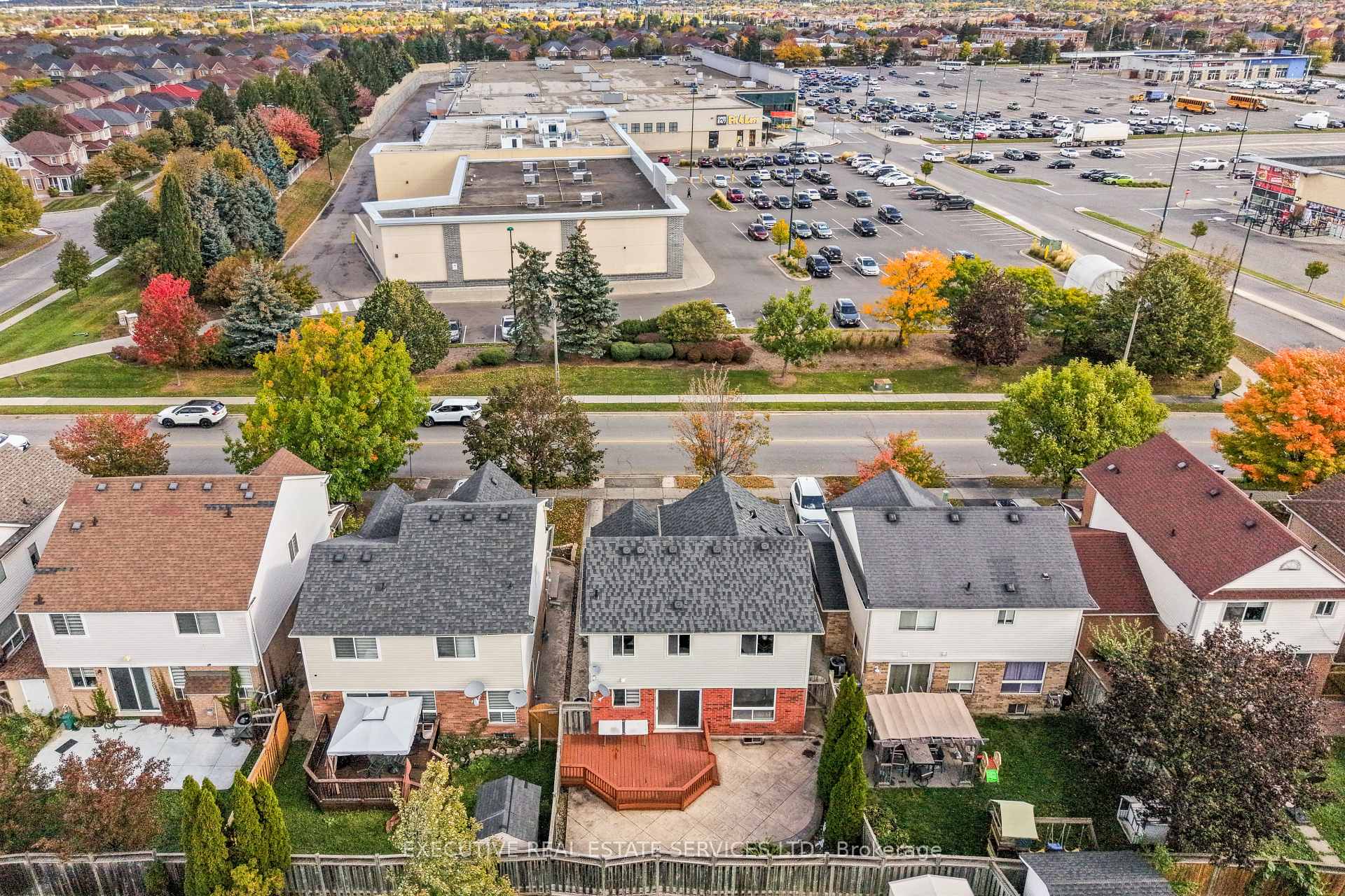 Photo 39 of 34 Worthington Avenue, Brampton, Fletcher's Meadow — HOMEH