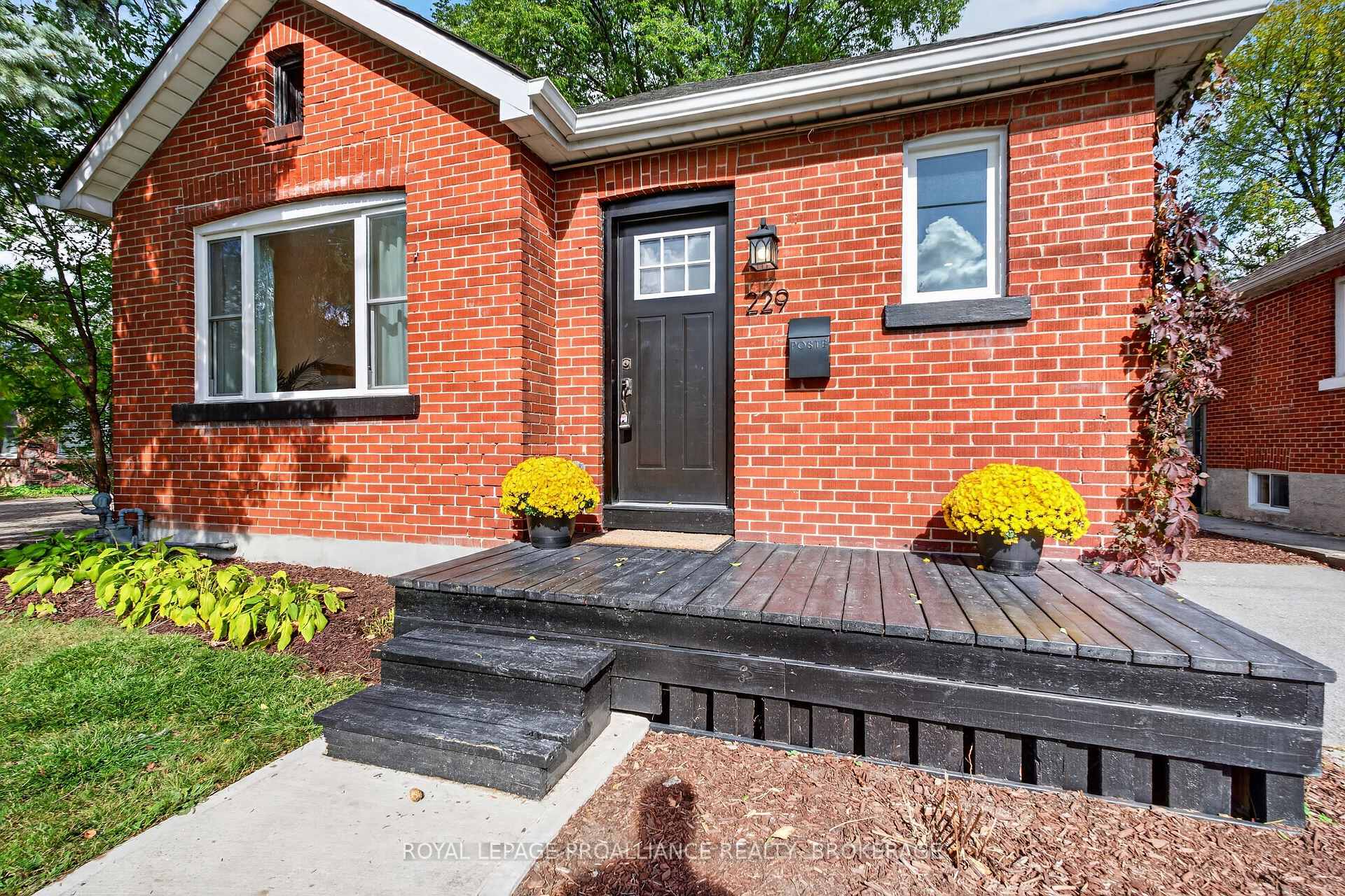 Photo 2 of 229 Park Street, Kingston, Central City East — HOMEH
