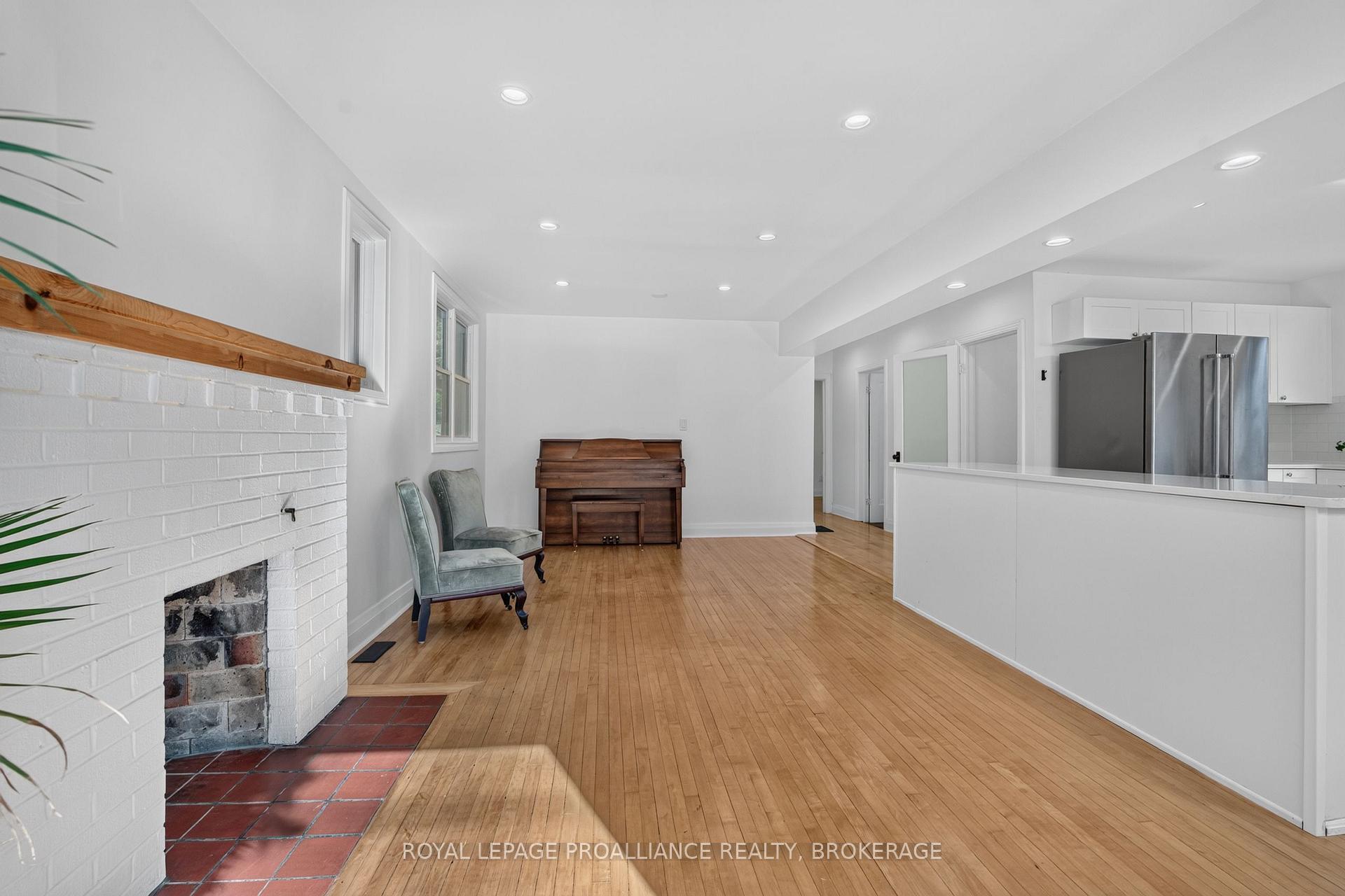 Photo 10 of 229 Park Street, Kingston, Central City East — HOMEH