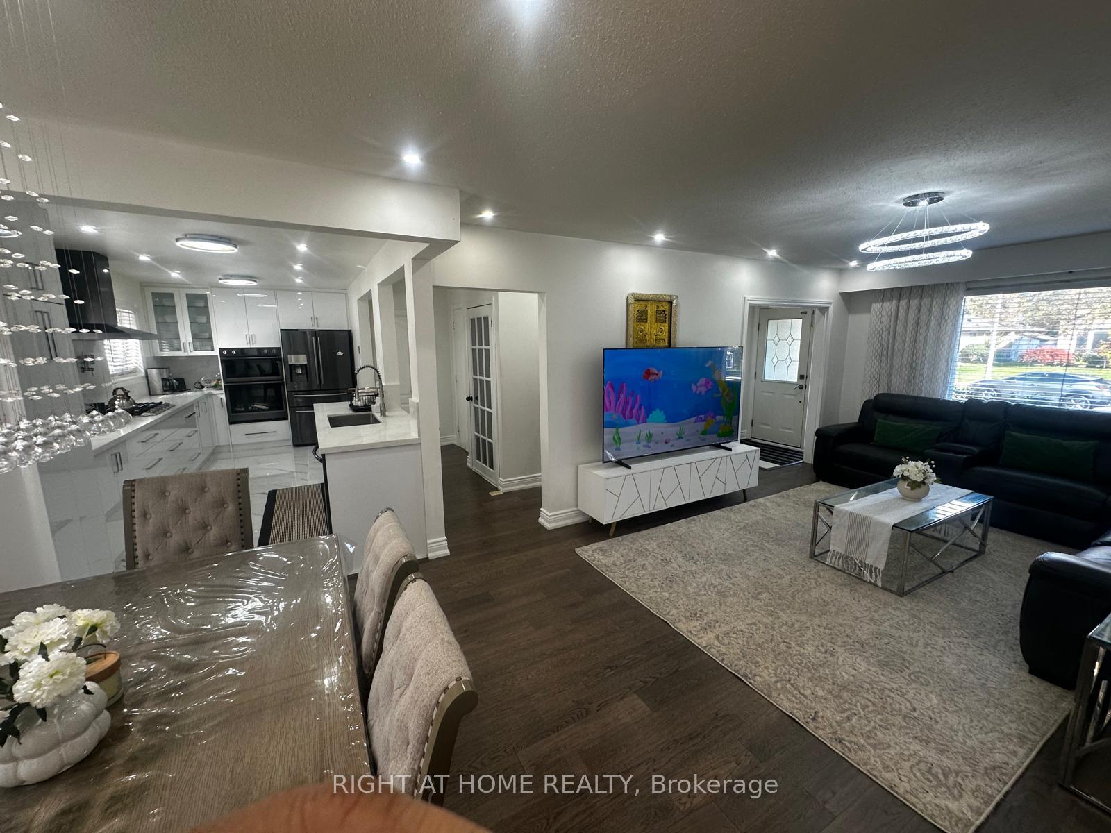 Photo 9 of 71 Sandrift Square, Scarborough, Morningside — HOMEH