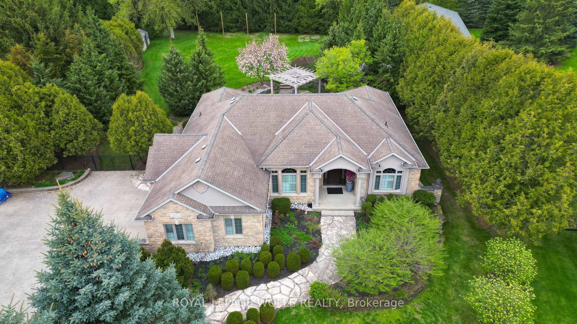Photo of 118 Old Mill Road