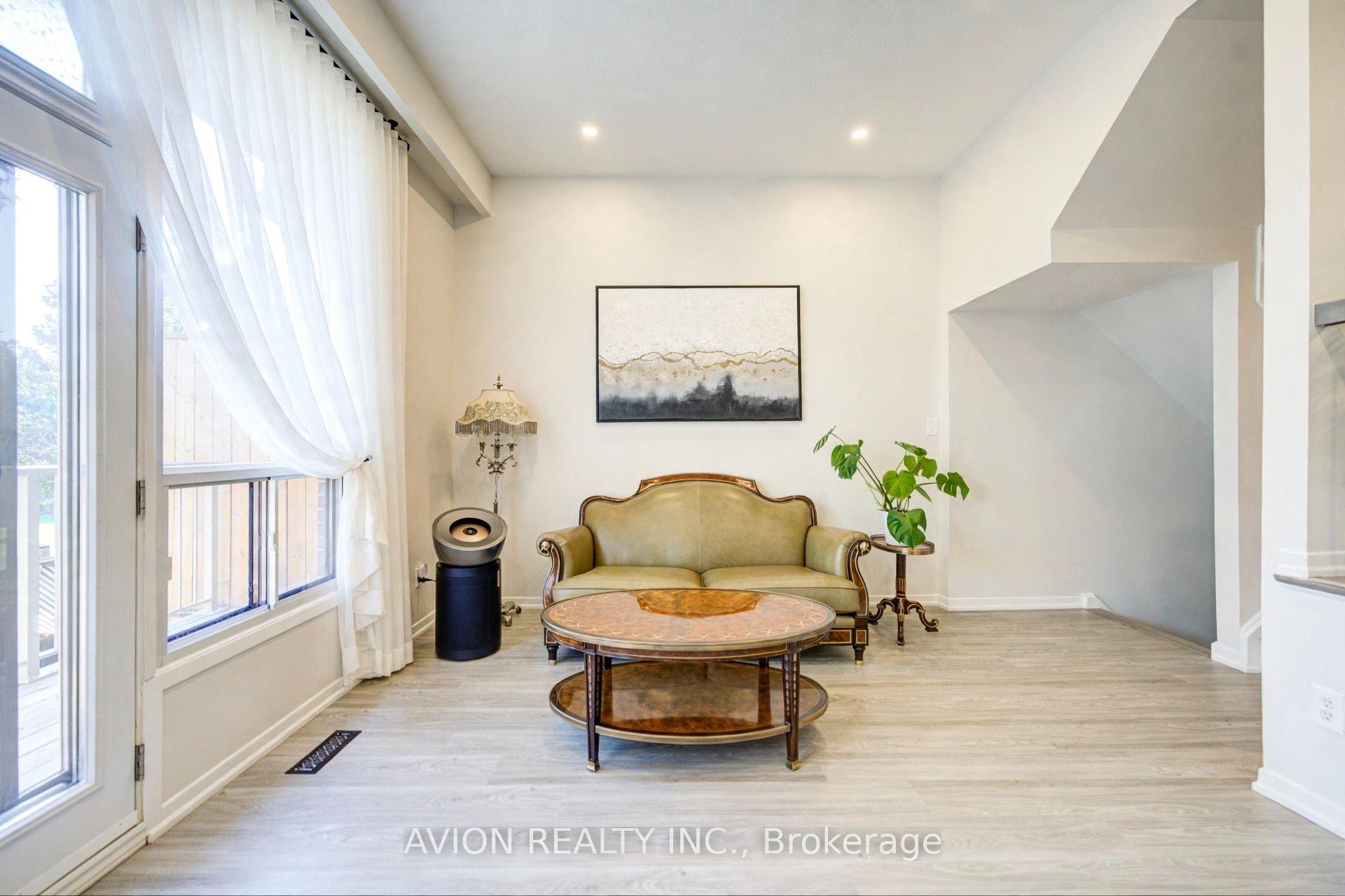 Photo 4 of Unit 25, 11 Plaisance Road, Richmond Hill, North Richvale — HOMEH