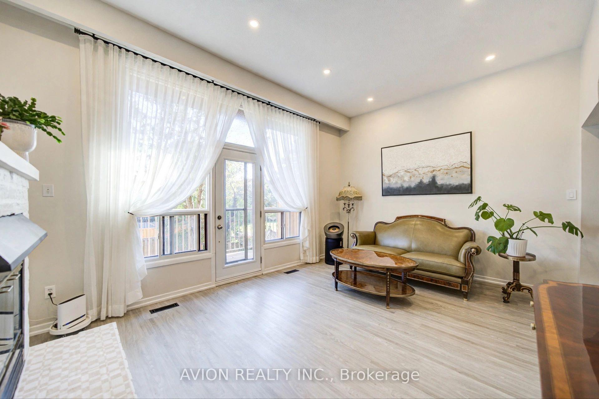 Photo 5 of Unit 25, 11 Plaisance Road, Richmond Hill, North Richvale — HOMEH