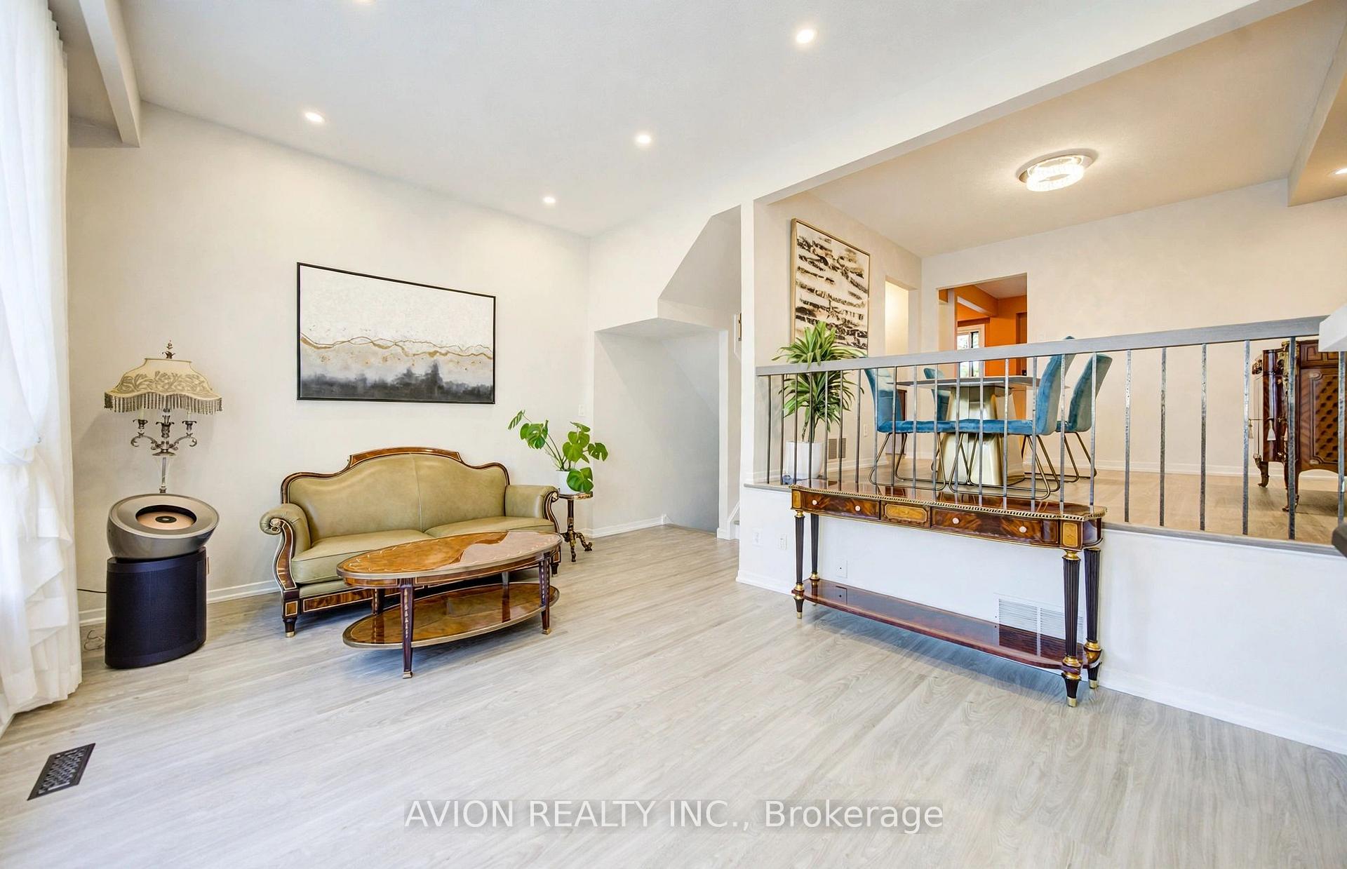 Photo 6 of Unit 25, 11 Plaisance Road, Richmond Hill, North Richvale — HOMEH
