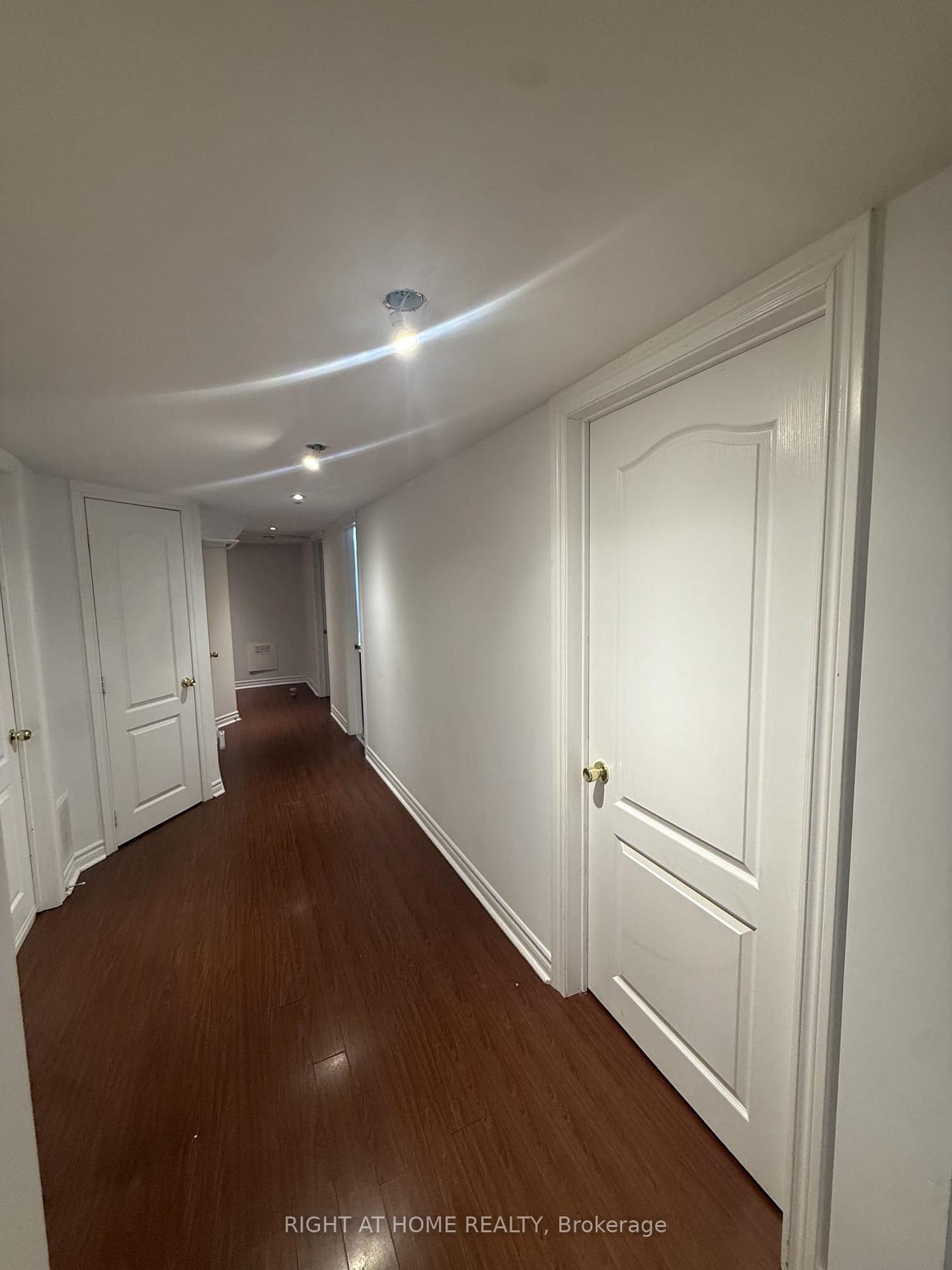 Photo 5 of Unit Walkout Basement, 23 Lark Crescent, Richmond Hill, Devonsleigh — HOMEH