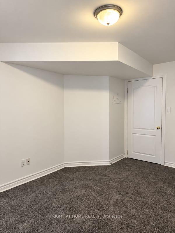 Photo 7 of Unit Walkout Basement, 23 Lark Crescent, Richmond Hill, Devonsleigh — HOMEH