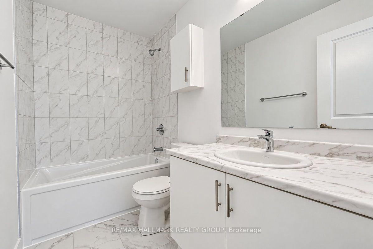 Photo 21 of 1063 Cedar Creek Dr, Ottawa, Blossom Park/Kemp Park/Findlay Creek — HOMEH