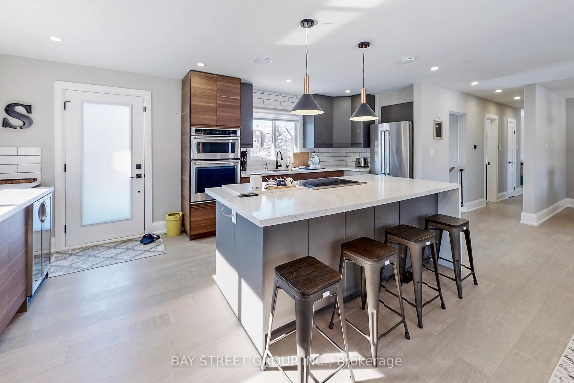 Photo 5 of 646 Simcoe Road, Bradford West Gwillimbury, Bradford — HOMEH