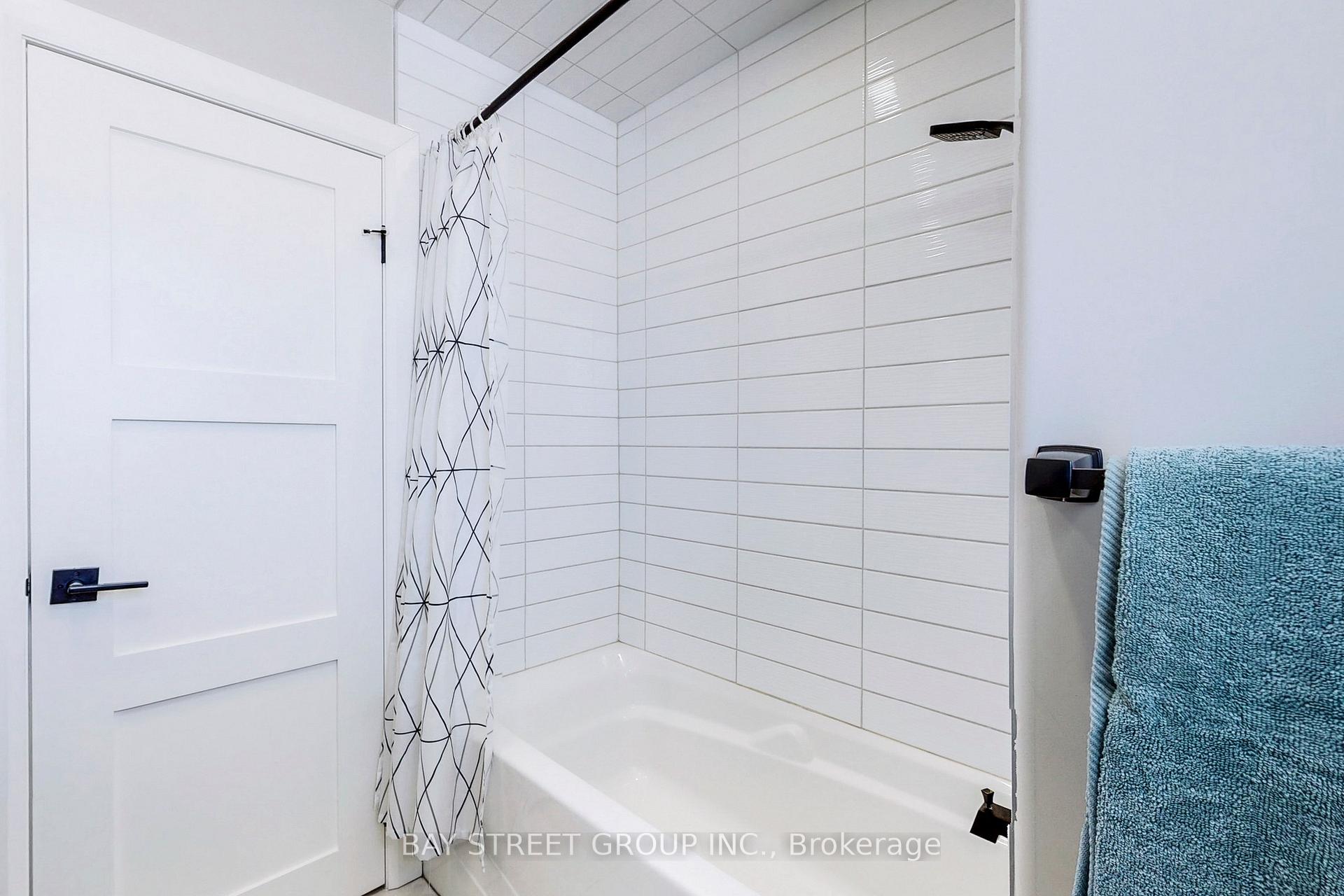 Photo 26 of 646 Simcoe Road, Bradford West Gwillimbury, Bradford — HOMEH