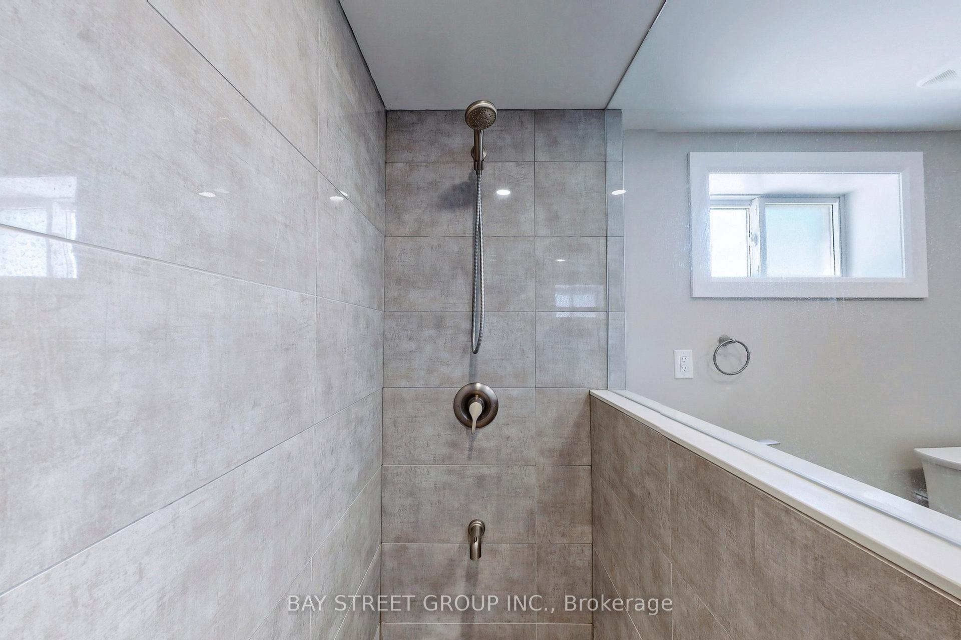 Photo 37 of 646 Simcoe Road, Bradford West Gwillimbury, Bradford — HOMEH