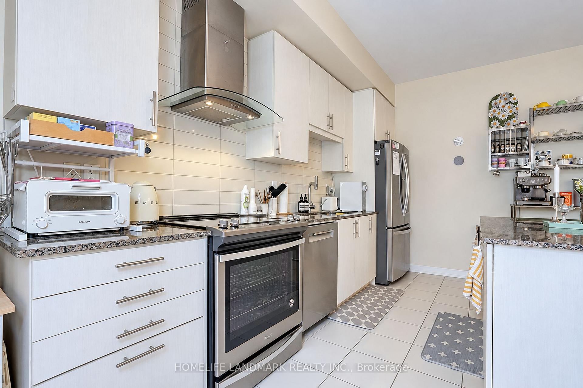 Photo 18 of 18 Avonmore Trail, Vaughan, Patterson — HOMEH