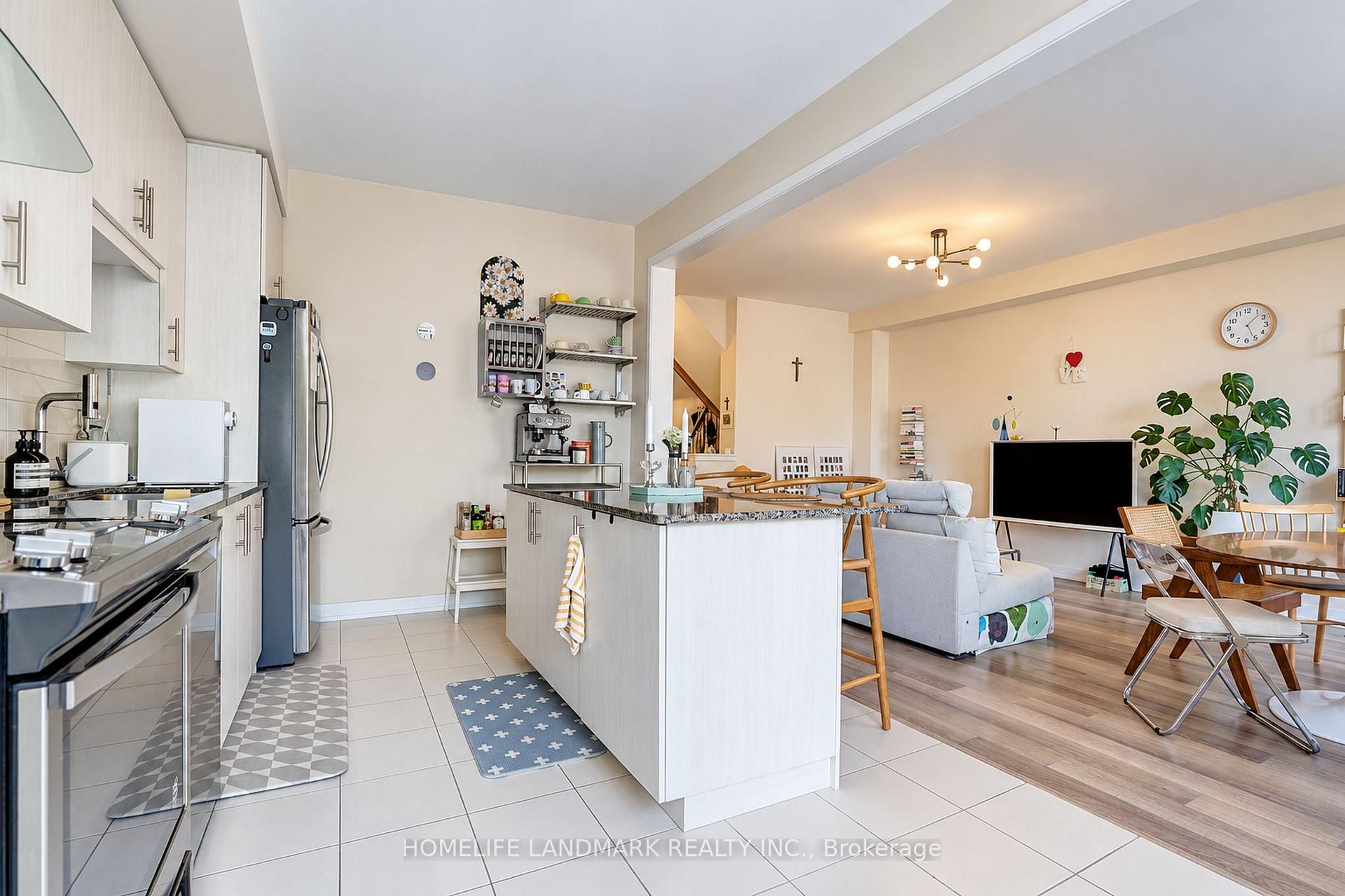 Photo 19 of 18 Avonmore Trail, Vaughan, Patterson — HOMEH