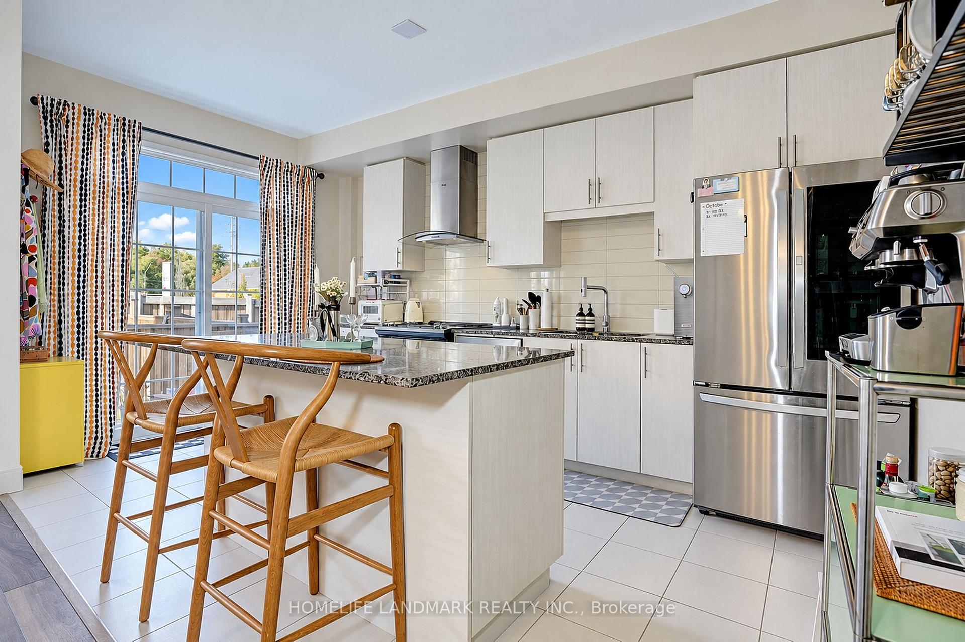 Photo 21 of 18 Avonmore Trail, Vaughan, Patterson — HOMEH