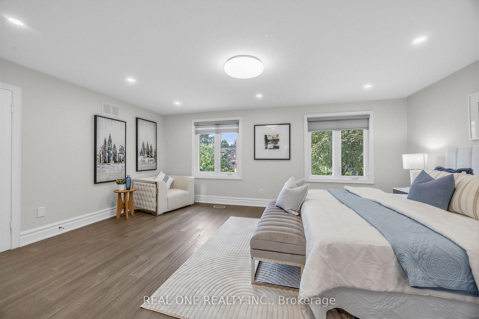 Photo 32 of 52 Fenwick Crescent, Markham, Unionville — HOMEH