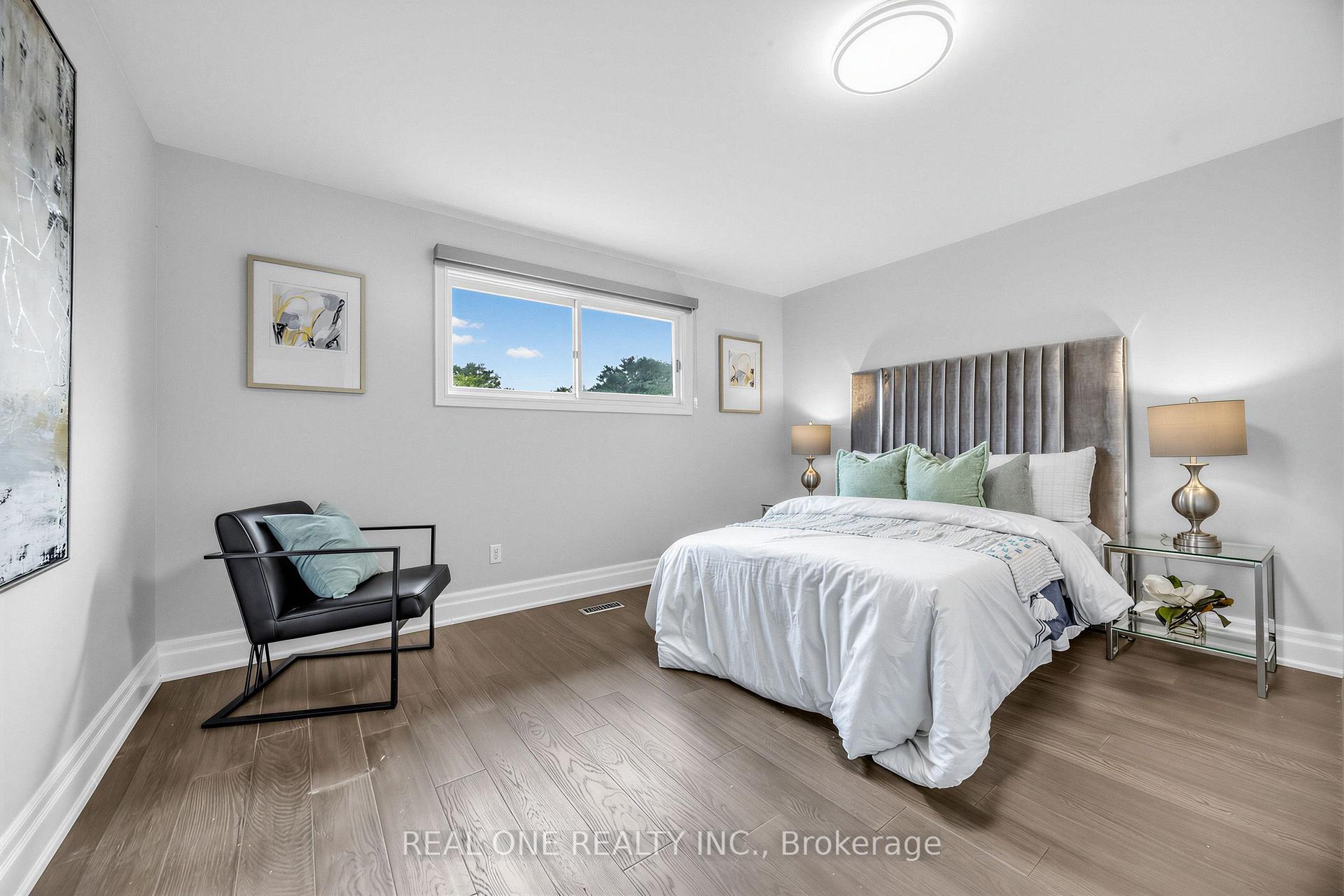 Photo 36 of 52 Fenwick Crescent, Markham, Unionville — HOMEH