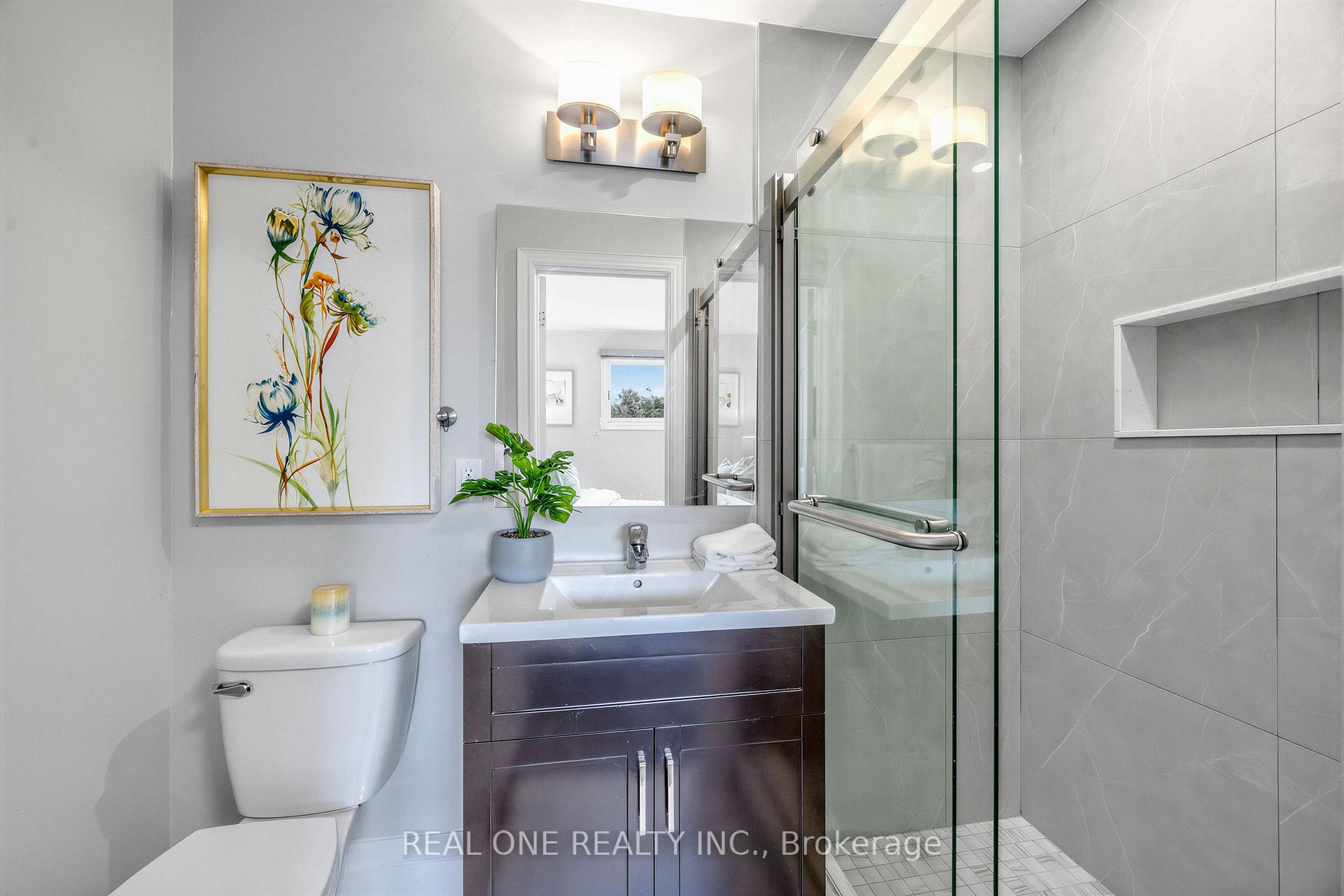 Photo 37 of 52 Fenwick Crescent, Markham, Unionville — HOMEH