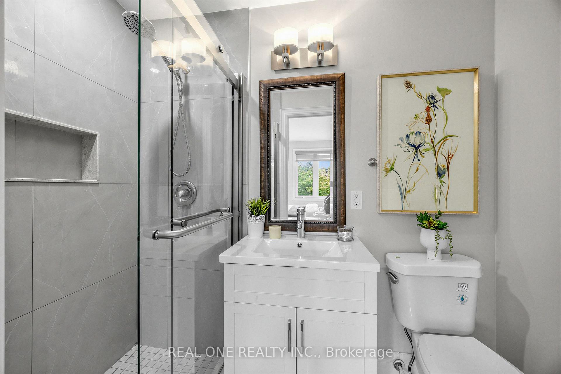 Photo 39 of 52 Fenwick Crescent, Markham, Unionville — HOMEH