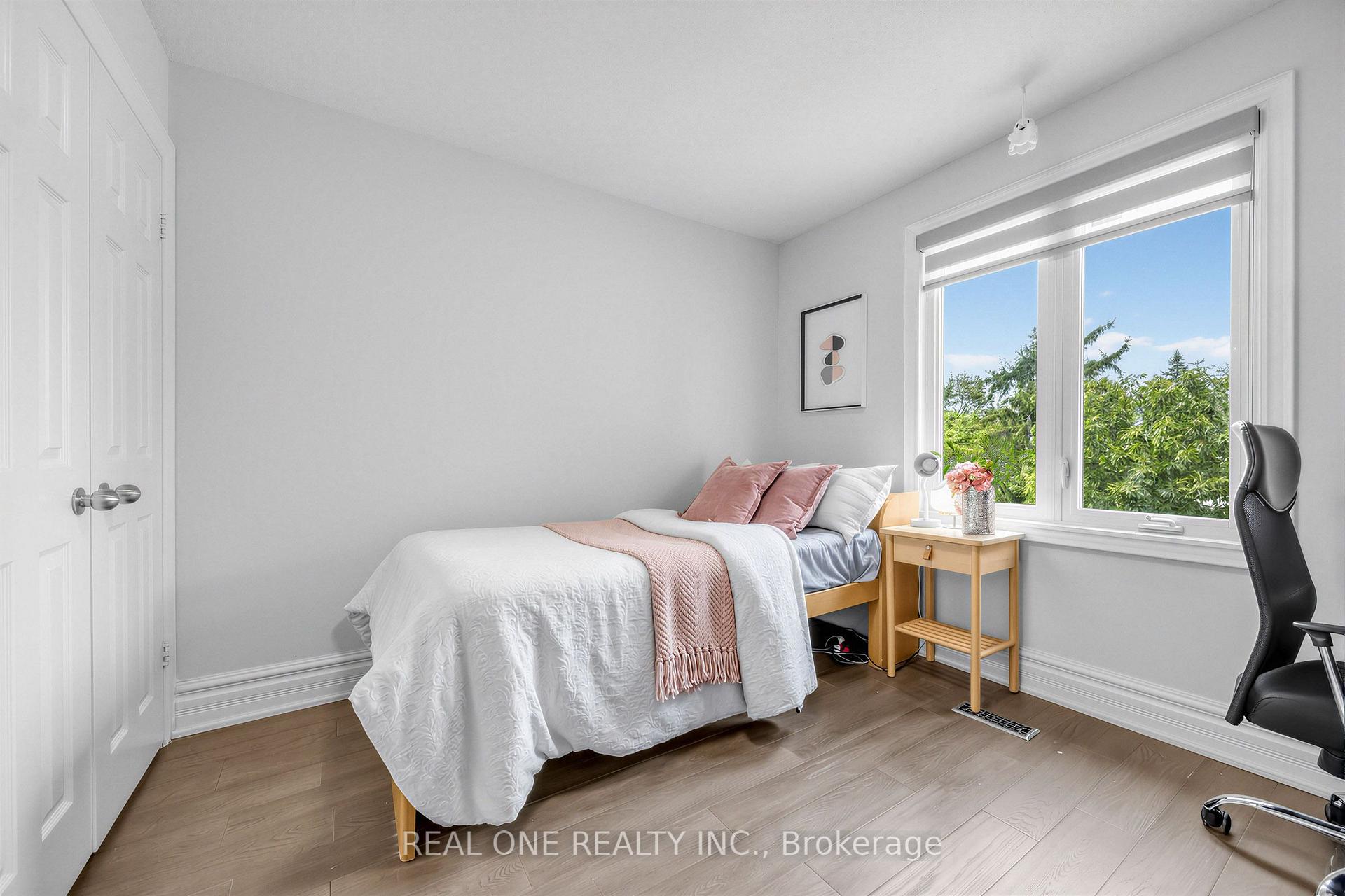 Photo 40 of 52 Fenwick Crescent, Markham, Unionville — HOMEH