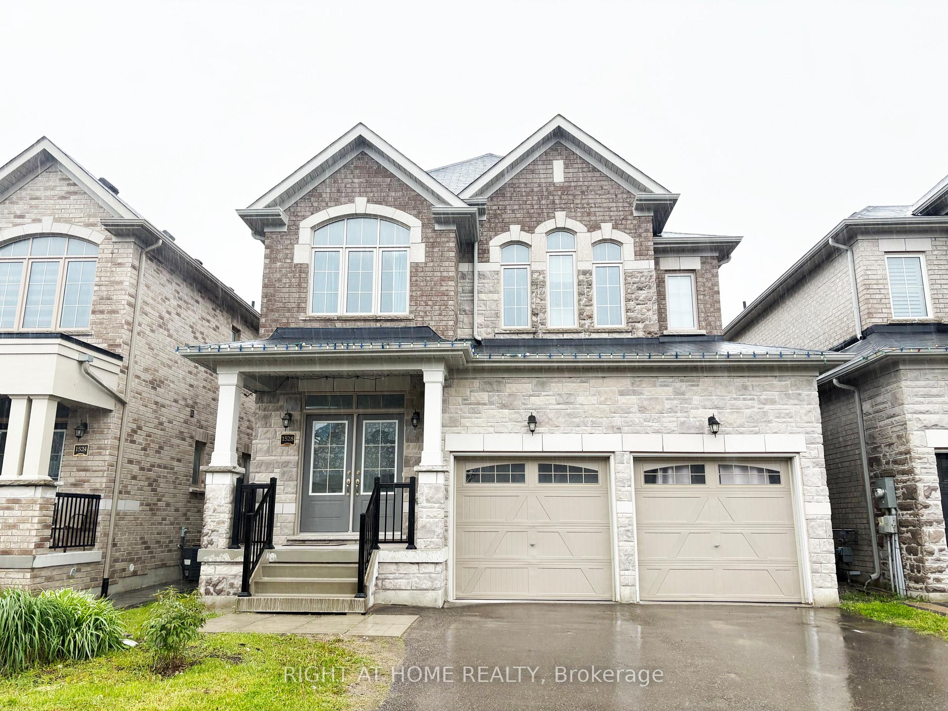 Photo of 1528 McRoberts Crescent