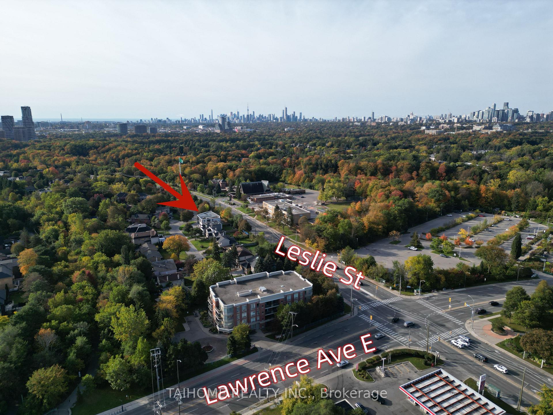 Photo 8 of 40 Tottenham Road, North York, Banbury-Don Mills — HOMEH