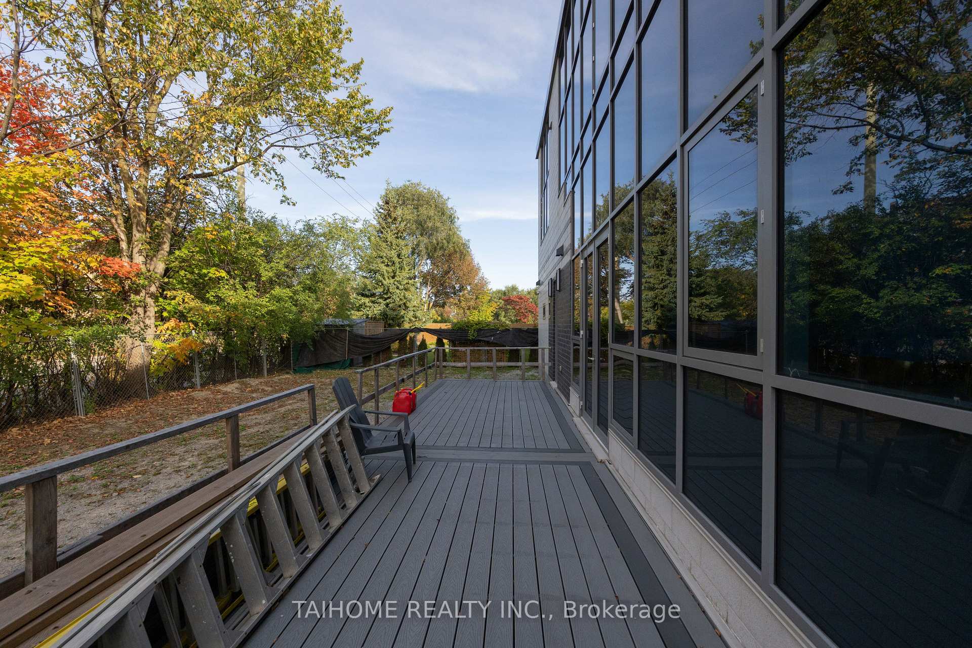 Photo 42 of 40 Tottenham Road, North York, Banbury-Don Mills — HOMEH