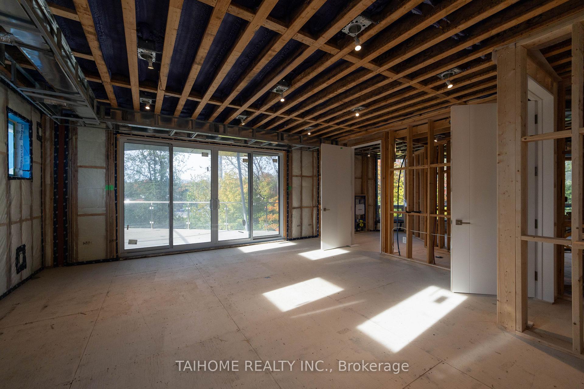 Photo 59 of 40 Tottenham Road, North York, Banbury-Don Mills — HOMEH