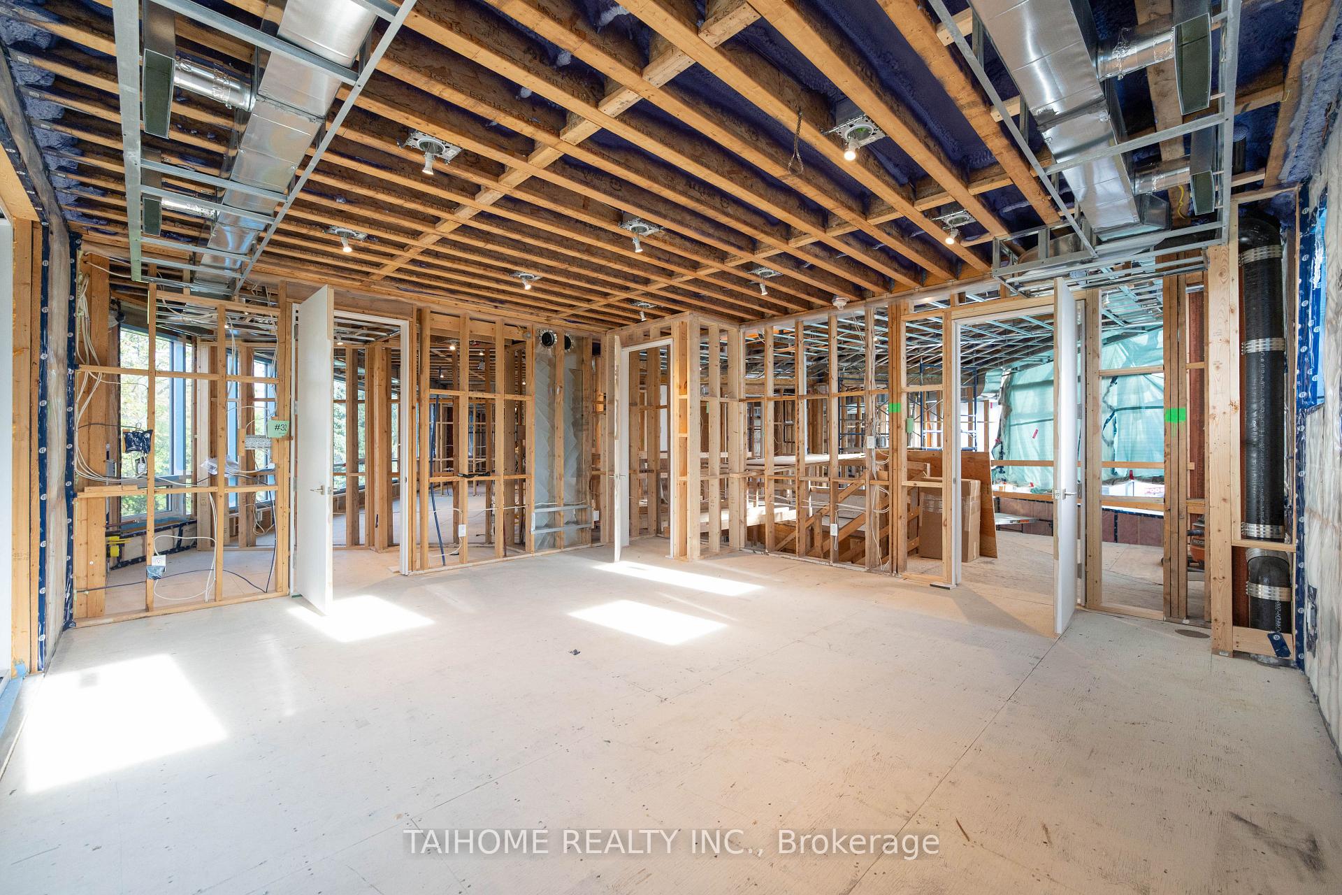 Photo 62 of 40 Tottenham Road, North York, Banbury-Don Mills — HOMEH