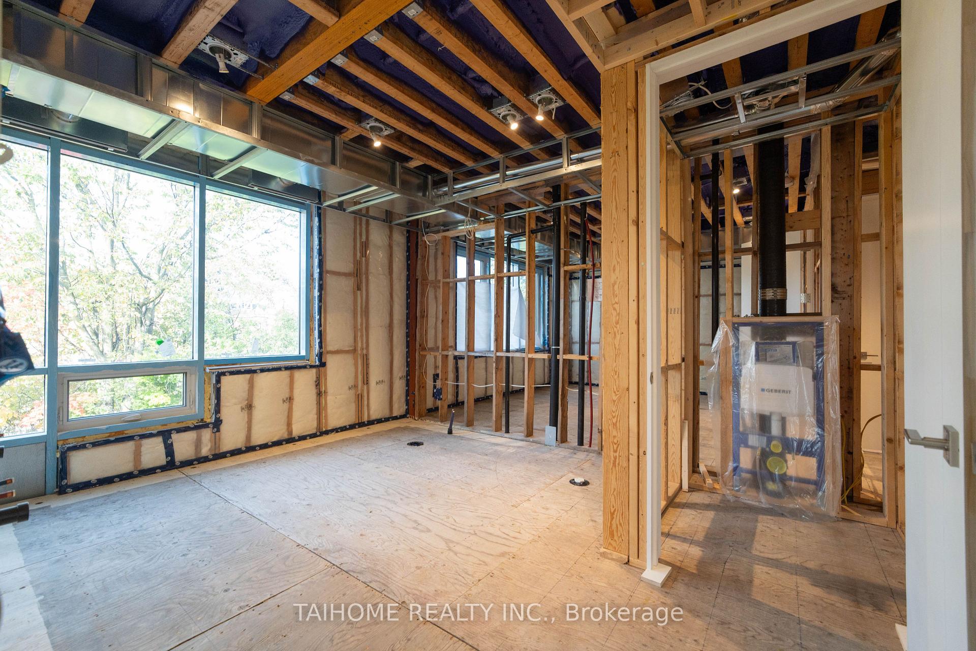 Photo 67 of 40 Tottenham Road, North York, Banbury-Don Mills — HOMEH