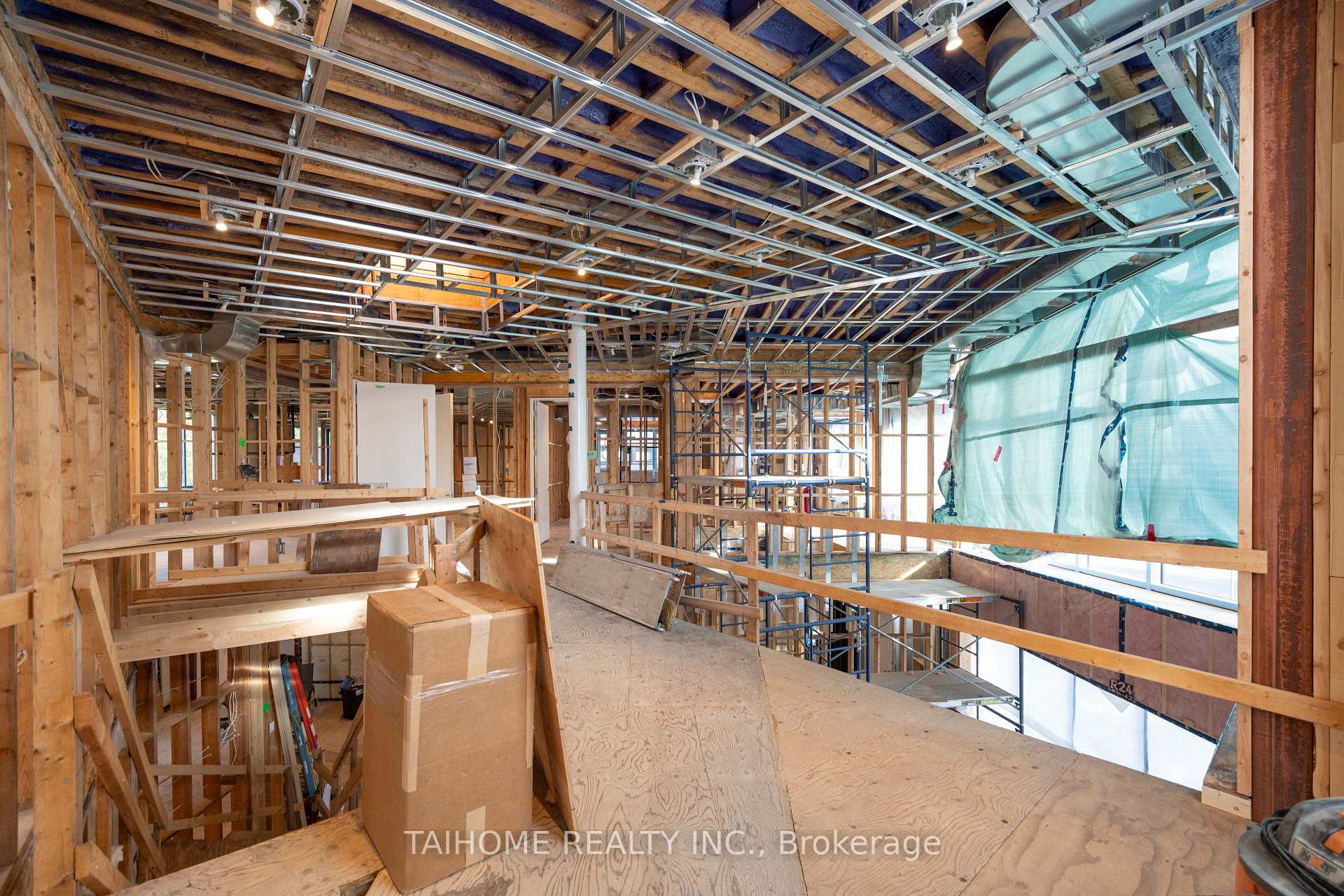 Photo 72 of 40 Tottenham Road, North York, Banbury-Don Mills — HOMEH