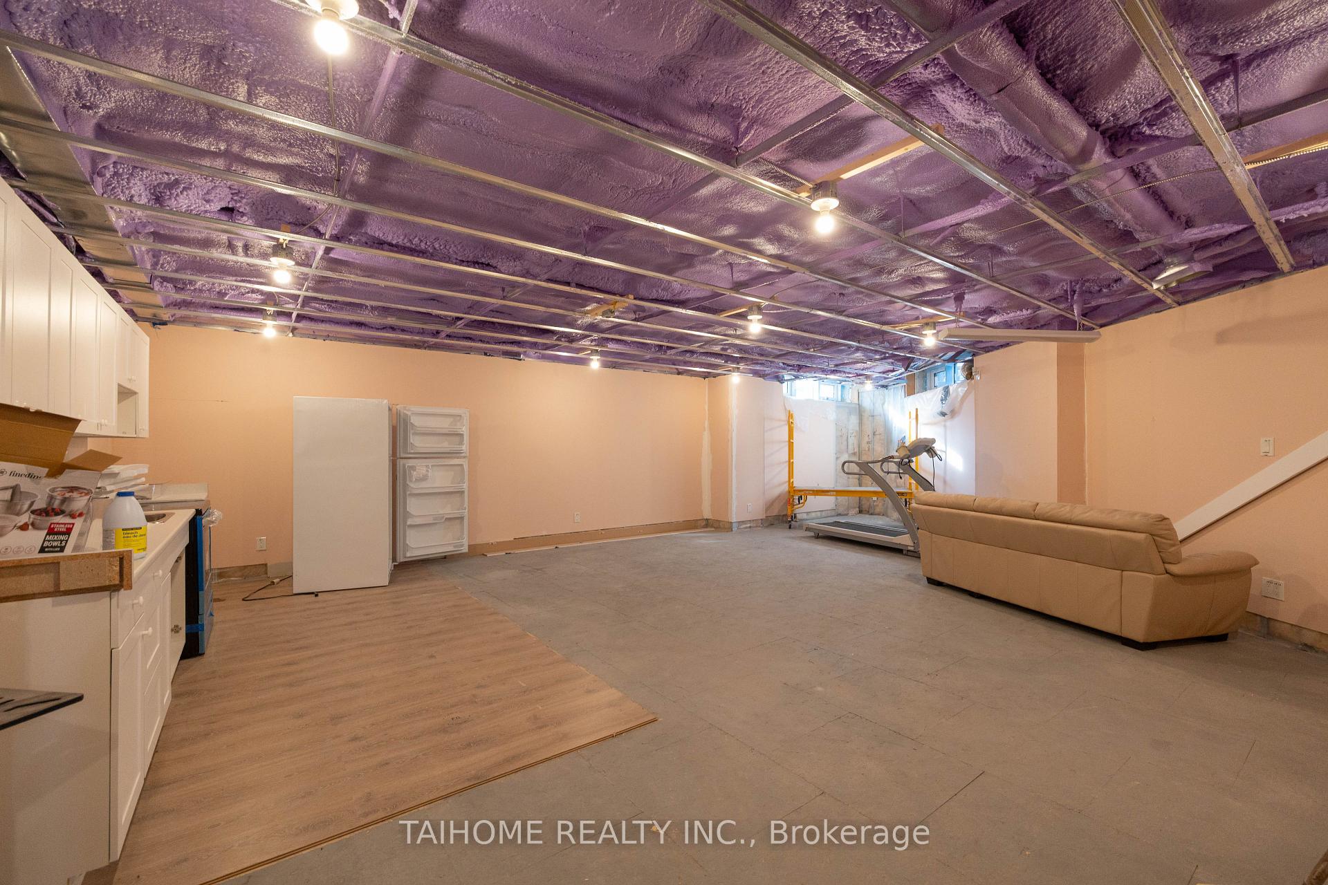 Photo 78 of 40 Tottenham Road, North York, Banbury-Don Mills — HOMEH